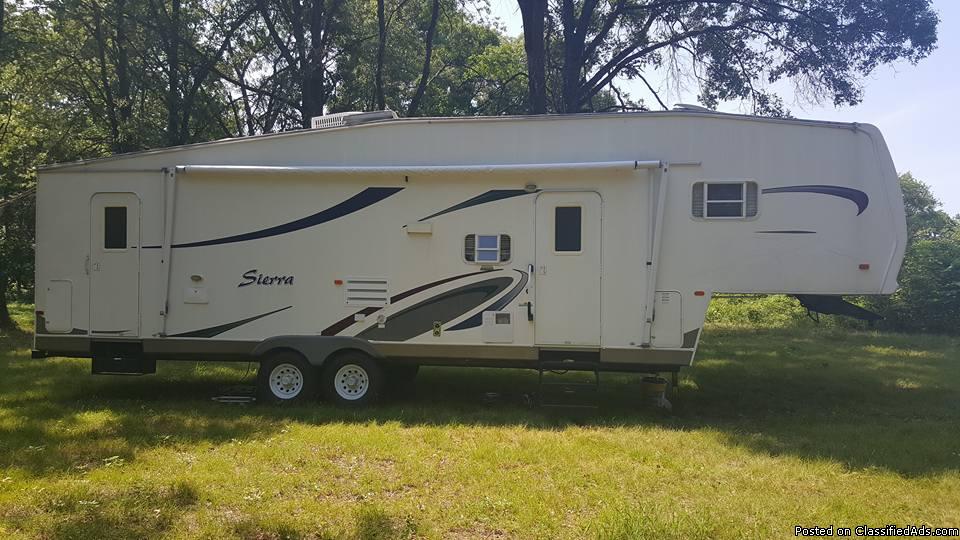 2004 Sierra by Forest River  36' x 8' Travel Trailer