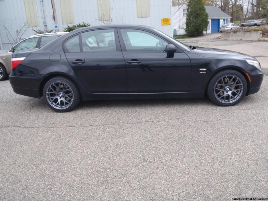 One Owner! 2009 BMW 535XI Sport Sedan *Black on Black*