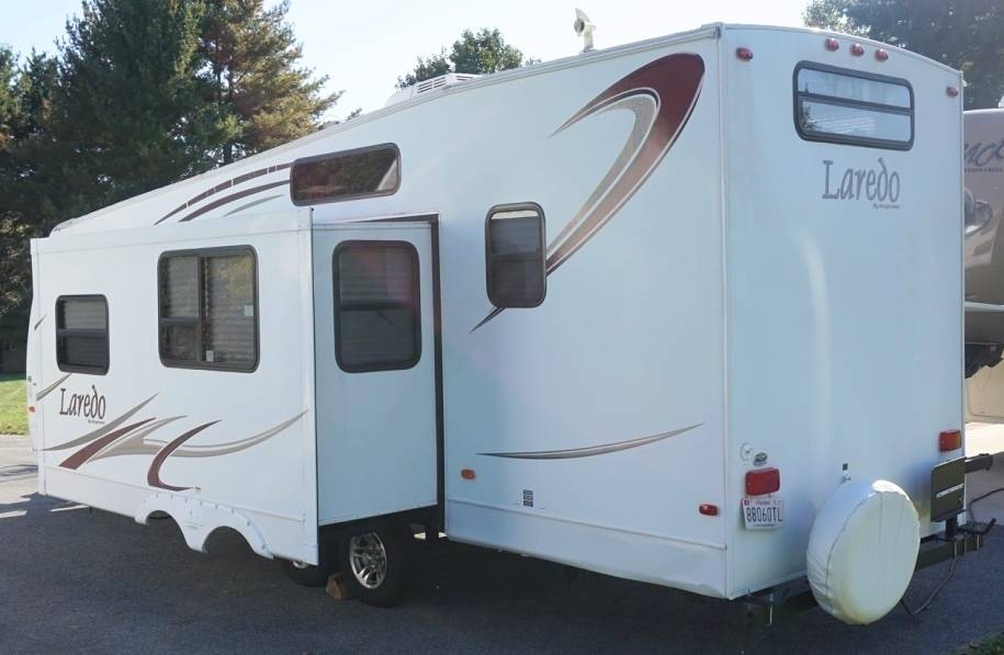 2011 Keystone LAREDO 302LT