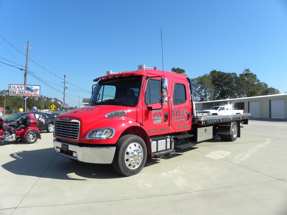 2015 Freightliner Business Class M2 106  Rollback Tow Truck
