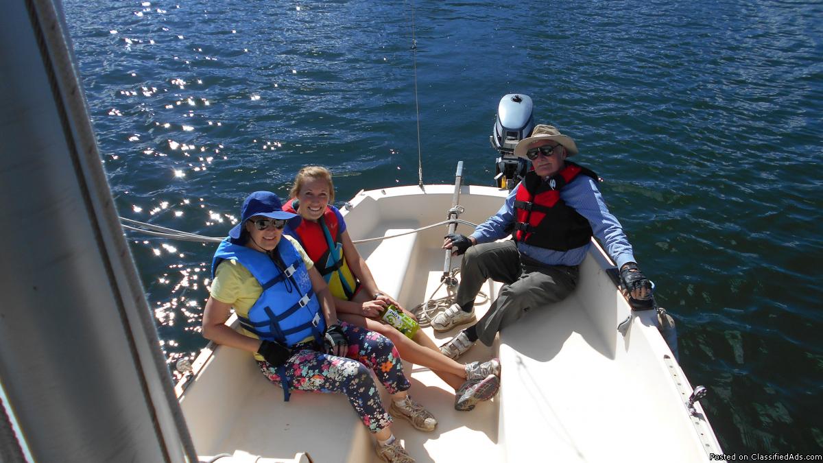 Fun Family Sail Boat on Lake Dillon