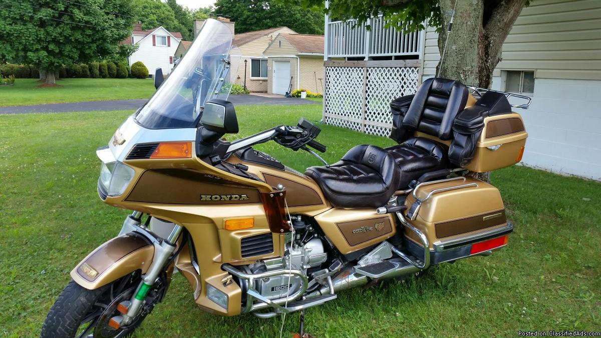 1985 Honda Gold Wing GL1200 Limited