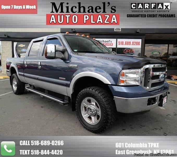 DIESEL ! 2007 Ford F250 Crew Cab Lariat FX4 with a Clean Carfax WE FINANCE!...