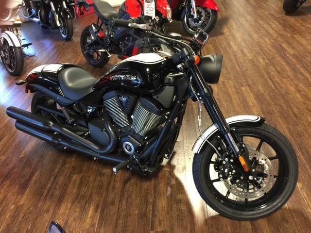 2017  Victory  Hammer S