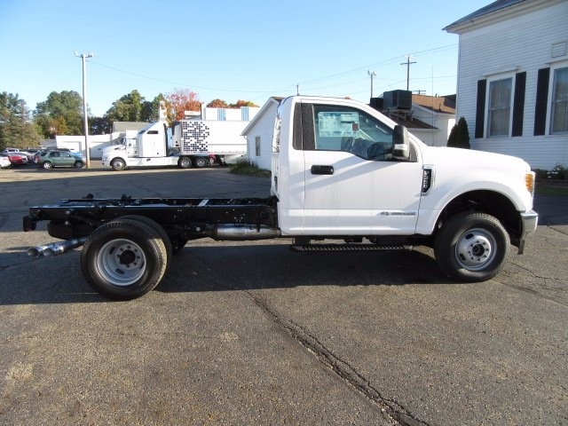 2017 Ford F-350sd Chassis  Cab Chassis