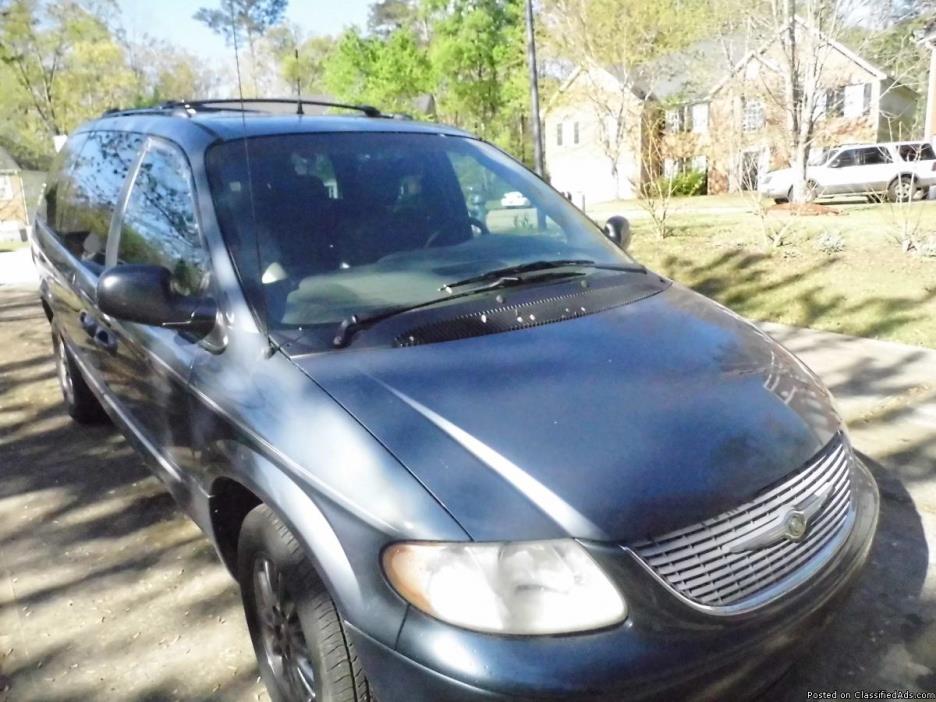 2002 Chrysler Town and Country Van