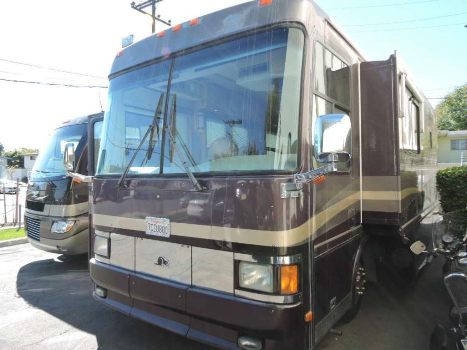 1999 Beaver Motor Coaches Patriot 425 Thunder w/ Slide Out