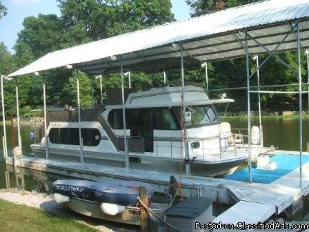 2004 Harbor Master 440 WB House Boat