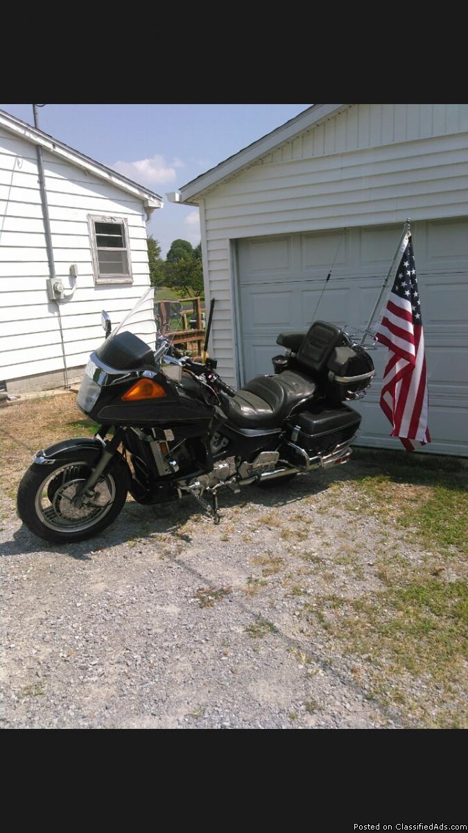 91 Yamaha Venture Royale 1300