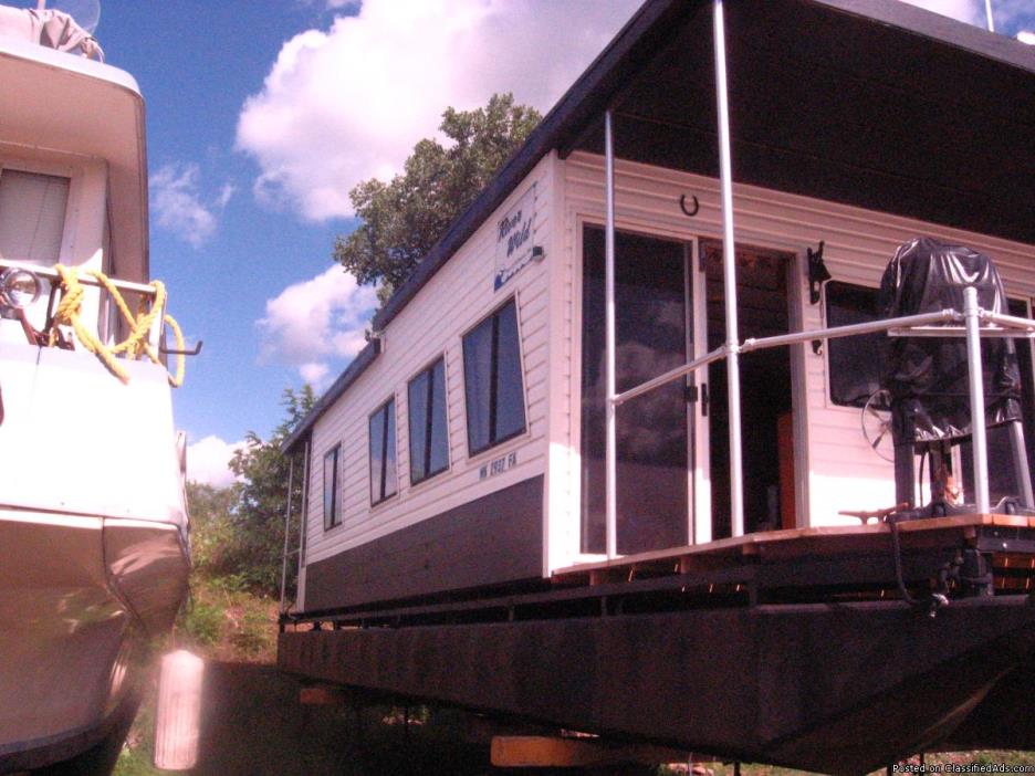 40 foot HouseBoat