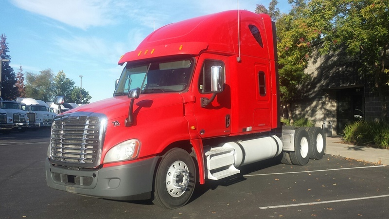 2010 Ftl Cascadia  Conventional - Day Cab