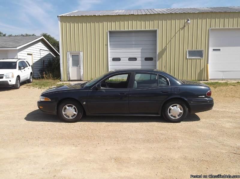Very nice 2000 Buick Le Sabre with tires like new. Loaded! Good Car with a good...