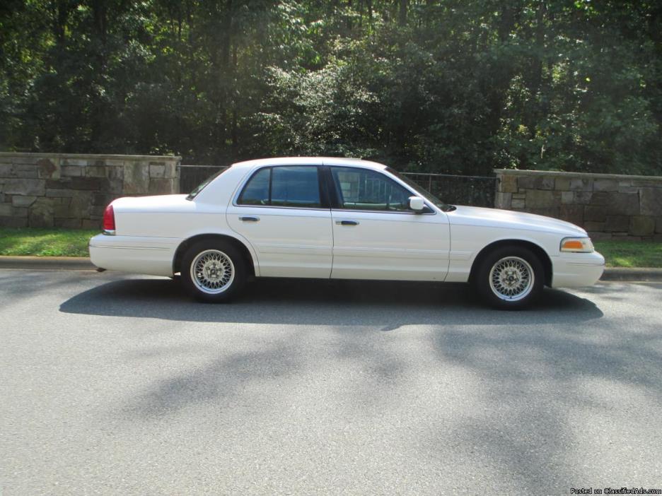 2000 Ford Crown Vic Lx 79000 Right Miles -