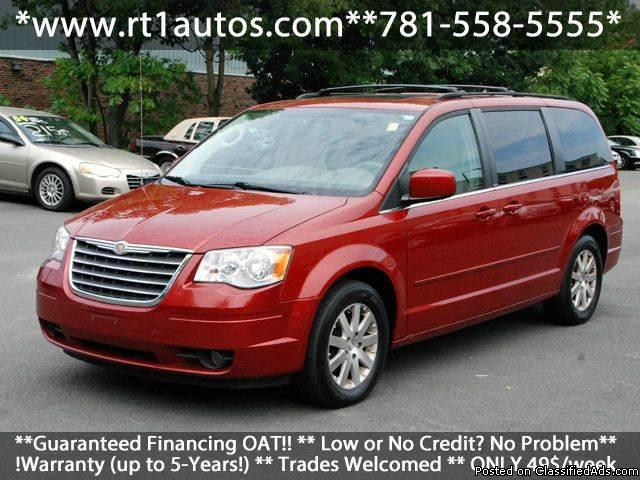 2008 Chrysler Town and Country Touring 4dr Mini-Van
