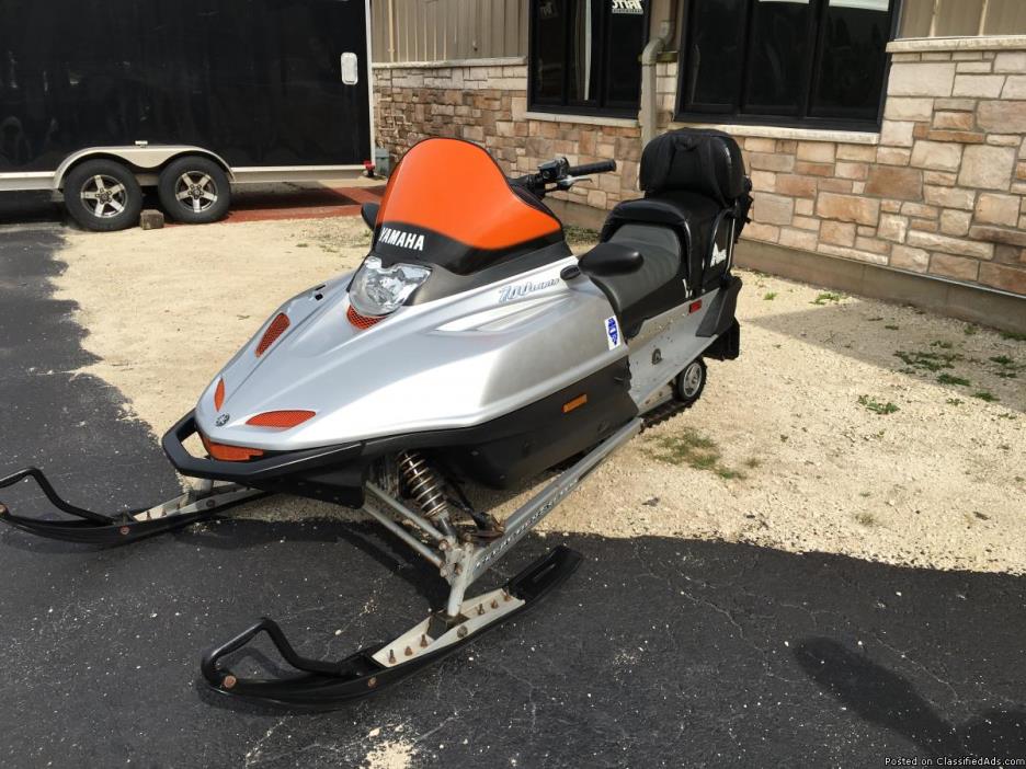 WHAT A DEAL! 2001 YAMAHA VMAX 700 Snowmobile - $1999 only at Jim Potts Motor...